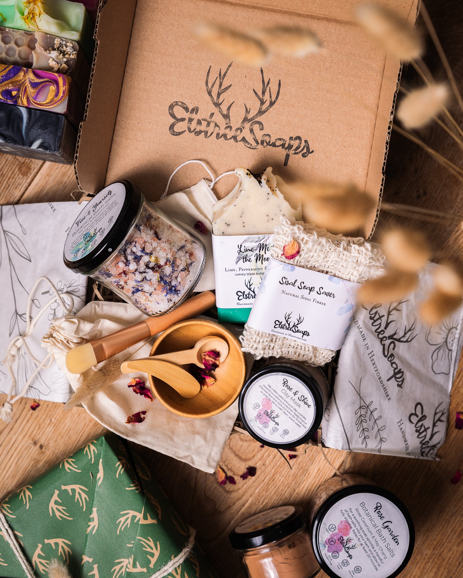 Gift Wrap - Premium Wrapping Service for Your Gifts | Elstree Soaps