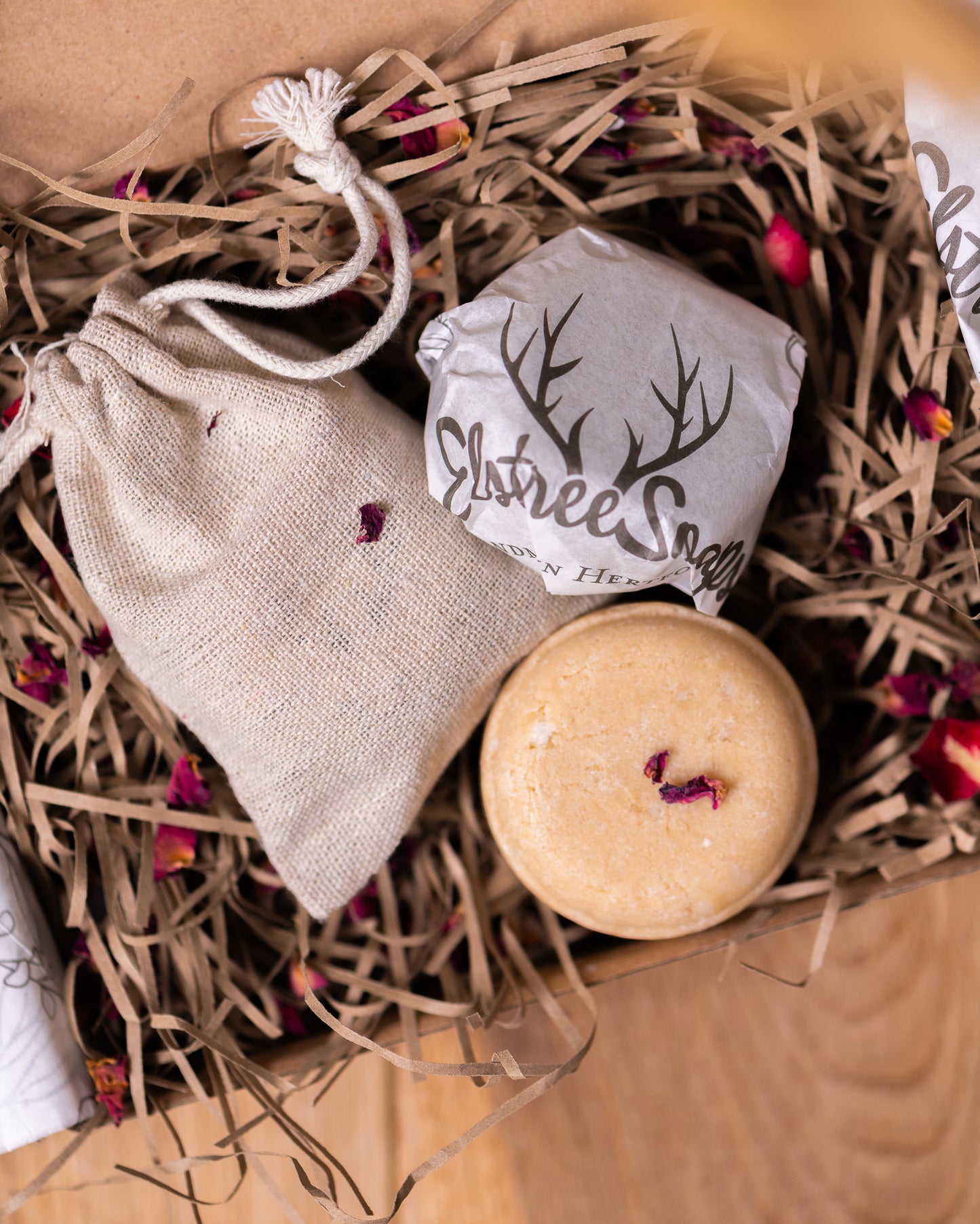 Lemon, May Chang & Black Pepper Shampoo Bar | Elstree Soaps